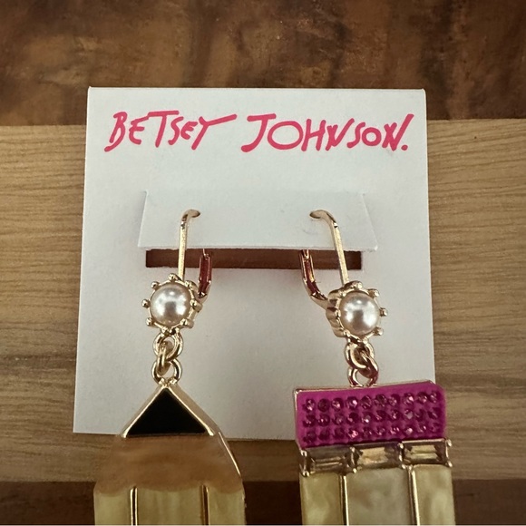 Betsey Johnson Gold Tone Back to School Pencil Mismatch Drop Earrings NWT - Picture 3 of 4